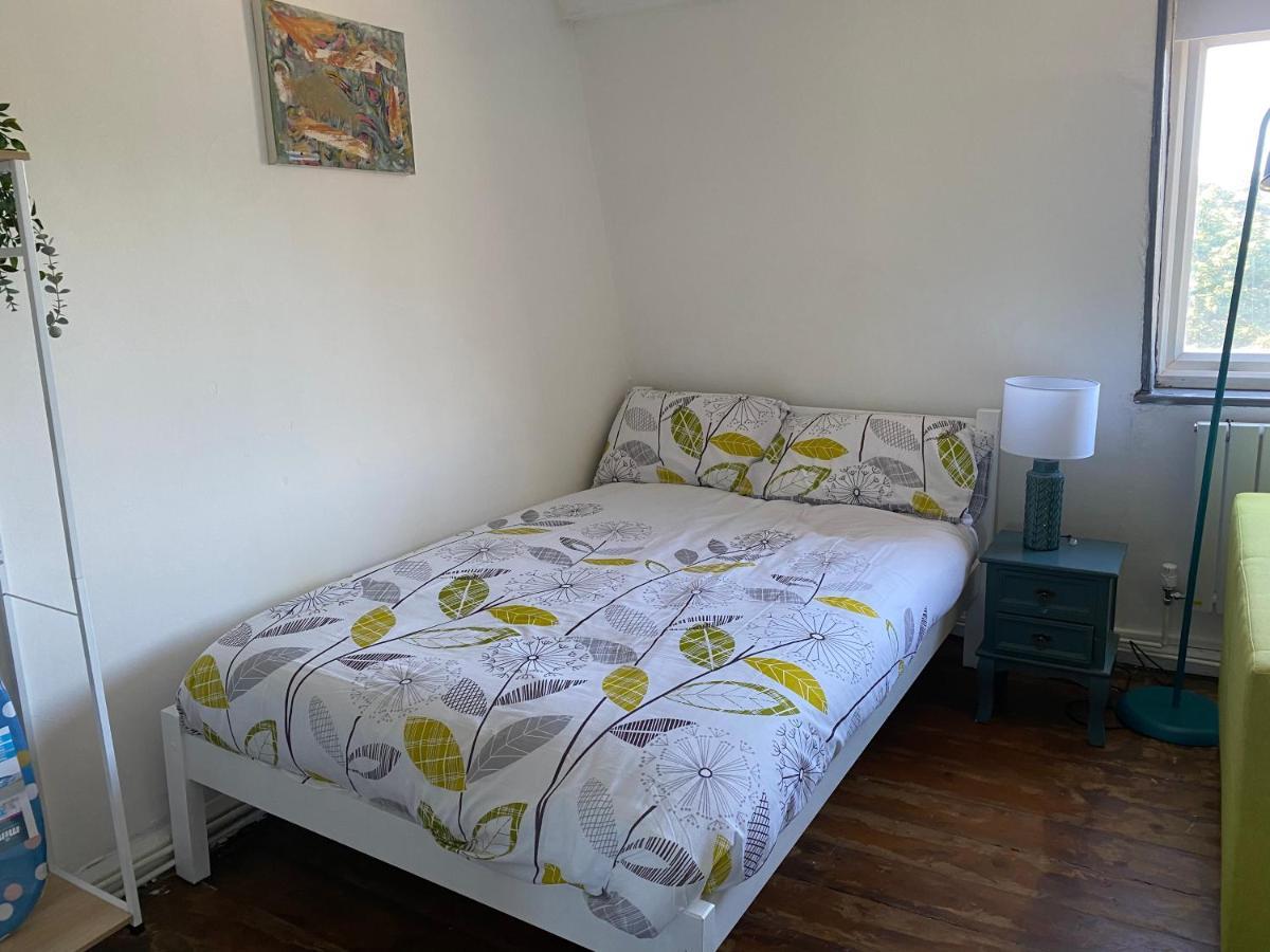 Accommodation Hub Studio 3 Londra Exterior foto
